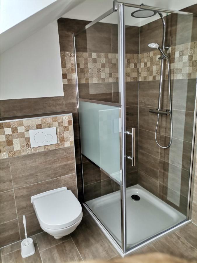 Sonnenufer Apartment & Moselwein I แบร์นคาสเทล-คืสท์ ภายนอก รูปภาพ